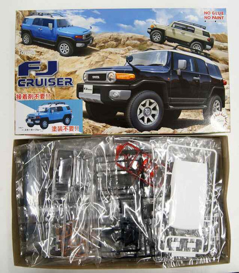 Fujimi Toyota FJ Cruiser (Smokey Blue) 1/24 scale kit