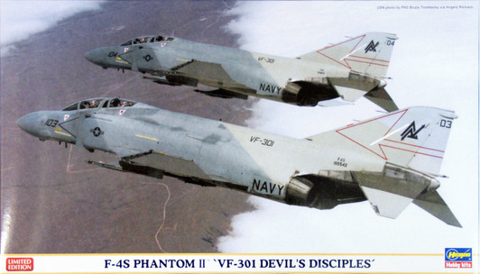 Hasegawa 02023 F-4S Phantom II VF-301 Devil's Disciples 1/72 Scale Kit