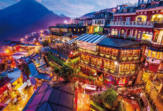 Beverly Jigsaw Puzzle 83-086 Glow in the Dark Evening Jiufen (300 Pieces)