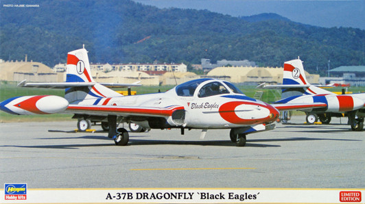 Hasegawa 02072 A-37B Dragonfly Black Eagles (2 plane set) 1/72 Scale Kit