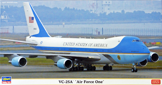 Hasegawa 10805 VC-25A Air Force One (Limited Edition) 1/200 Scale Kit