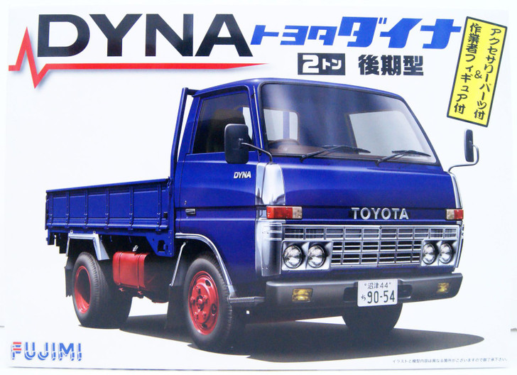 Fujimi 1/32 Toyota Dyna 2ton Late Version Flat Body Plastic Model