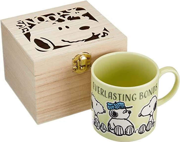 Yamaka Peanuts Snoopy Mug With Wooden Box (Bond)