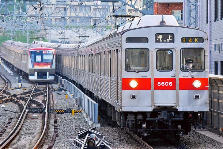 Greenmax 31539 Tokyu Railway Series 8500 (8606 Configuration/with Yellow Tape) 4 Cars Set (N scale)