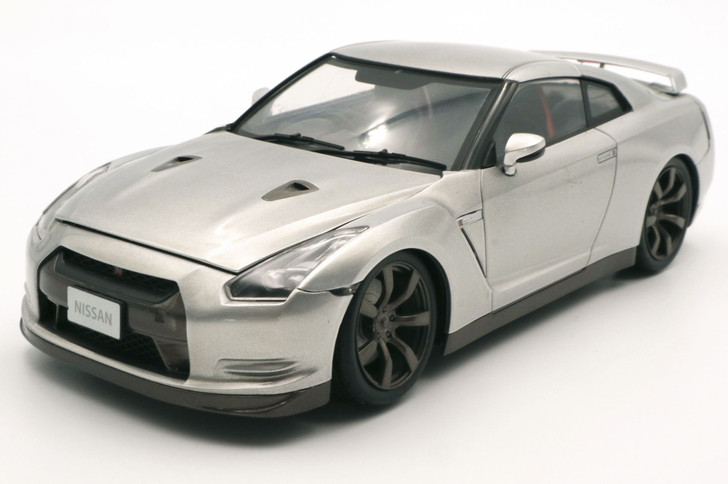 Fujimi Inch Up 1/24 Nissan GT-R Plastic Model - Plaza Japan