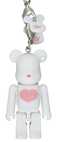 Medicom Happy BE@RBRICK INTERNATIONAL LOVE HEART White 4530956309125 (4530956309125)