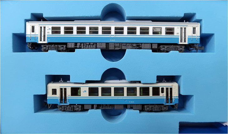 A6438 KIHA 54 w/Obstacle Deflector + KIHA 32 Round Headlight JR