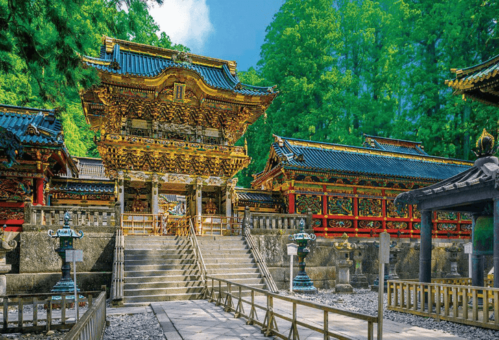 Beverly Jigsaw Puzzle 51-183 Japanese Scenery Nikko Toshogu Yomeimon 1000 Pieces (4977524511830)