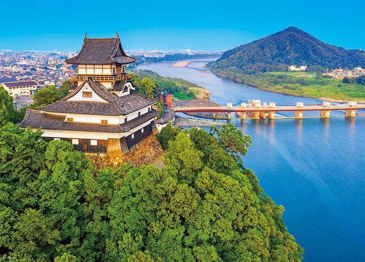 Beverly 66-179 Jigsaw Puzzle Inuyama Castle (600 Pieces)
