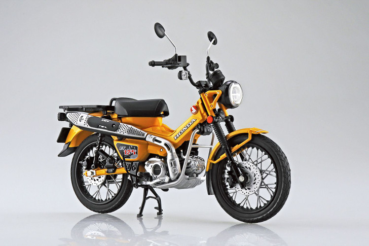 Aoshima SKYNET 1/12 Honda CT125 Hunter Cub Metallic Yellow Finished Model