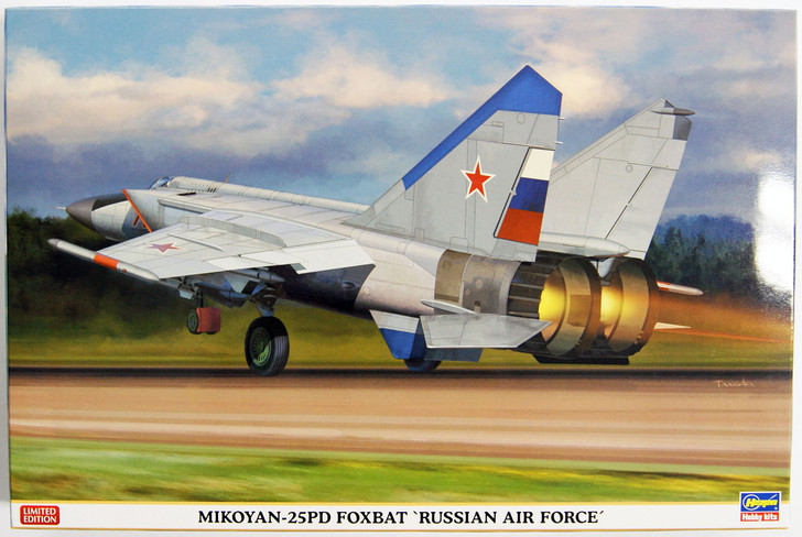 Hasegawa 02213 Mikoyan-25PD Foxbat Russian Air Force 1/72 Scale Kit (4967834022133)