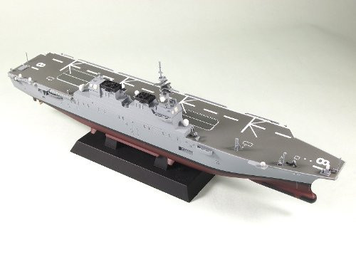 Pit-Road Skywave JP-03 JCG Escort Ship Carrying Helicopter DDH-181 Hyuga 1/700 (4986470016153)
