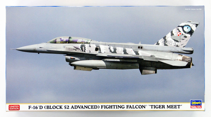 Hasegawa 02214 F-16D (Block 52 Advanced) Fighting Falcon Tiger Meet 1/72 Scale Kit 2 set