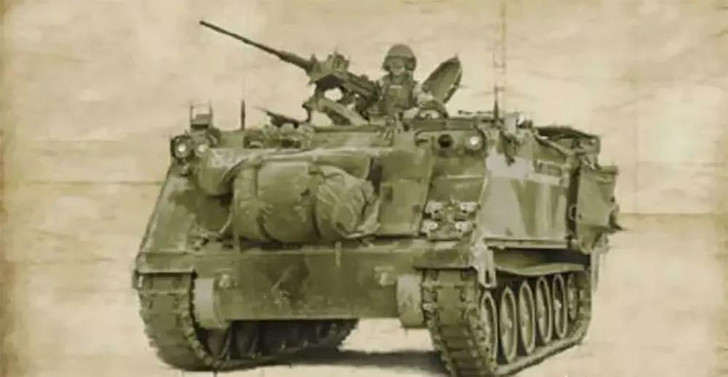  Platz 1/35 M113 Armored Personnel Carrier Plastic Model 