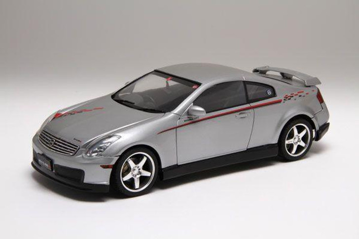 フジミ 1/24 日産 スカイライン クーペ v35 完成品 1/24 Nissan Skyline Coupe 350GT/ Nismo (V35) w/Nismo 40th