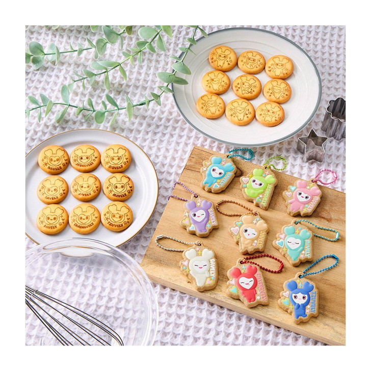 TWICE LOVELYS Biscuit & Charm Keychain Collection (BOX 12Pcs)