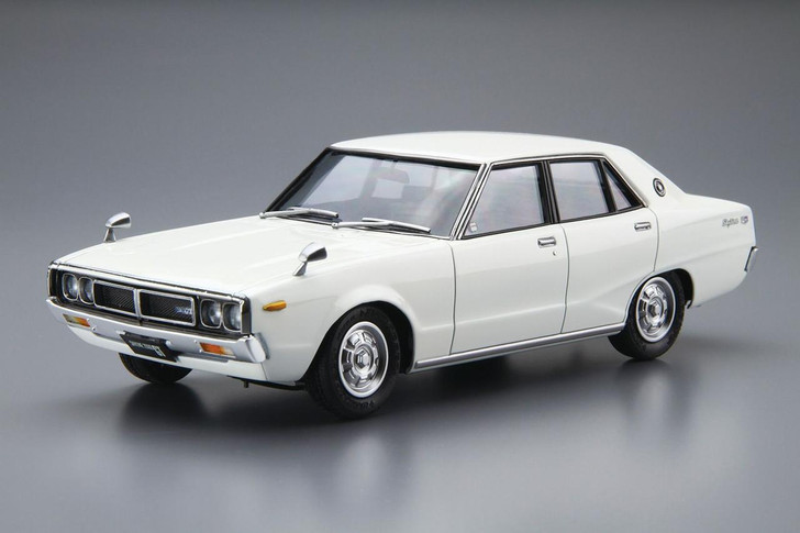  Aoshima The Model Car  1/24 Nissan GC110 Skyline 2000GT '72 Plastic Model 