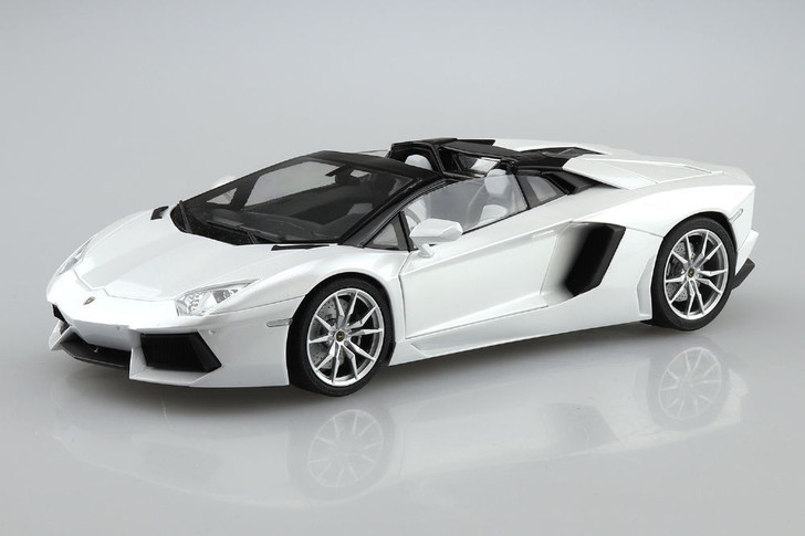 Aoshima The Super Car 1/24 2012 Lamborghini Aventador Roadster Plastic Model