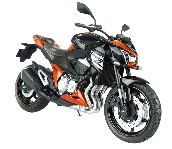 Aoshima Skynet 85653 Kawasaki Z800 Orange 1/12 Scale Model - Plaza