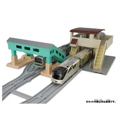  Takara Tomy Elevated Station Building And Footbridge Kit 