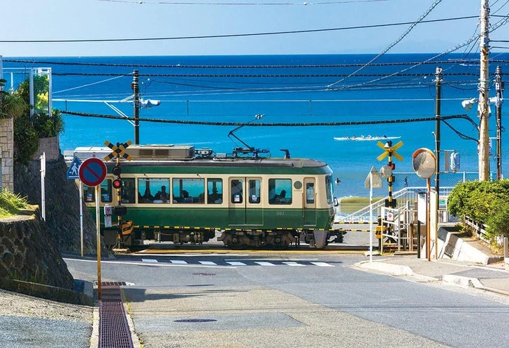 Made In Japan Beverly Kamakura High School Front Railroad Crossing 300-095