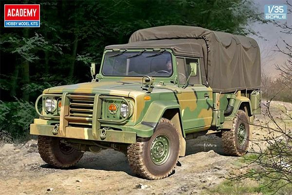 1/35韓国軍海兵隊K311A1完成品 1/35 K311A1 Cargo Truck Plastic Model