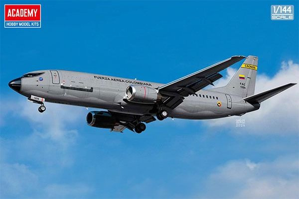 Other 1/144 Boeing 737 "colombian Air Force" Plastic Model