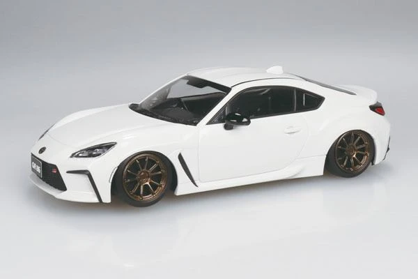 Aoshima Rakupla Snap Kit No.10CU-CW Toyota GR86 2021 Custom Wheel (crystal White Pearl) Plastic Model