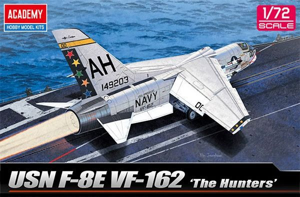 Other 1/72 F-8E Crusader "VF-162 the Hunters" Plastic Model