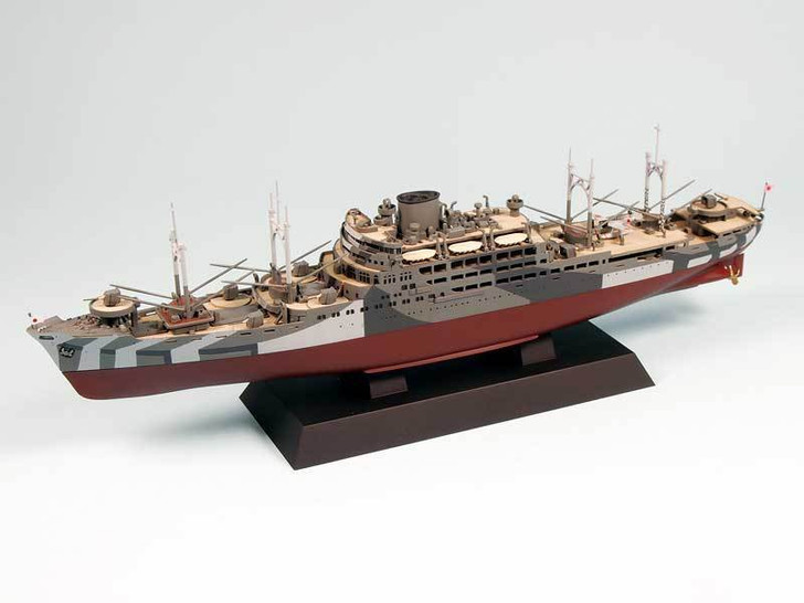 Pit-Road Skywave W-136 IJN Auxiliary Cruiser Hokokumaru 1/700 Scale Kit (4986470015255)