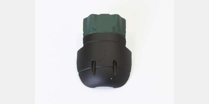 Kyosho A0754-04 Battery Cover (MINIUM A6M5 ZERO) (4548565187195)