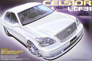 Aoshima 39762 Toyota Celsior (UCF31) Custom 1/24 Scale Kit (4905083039762)