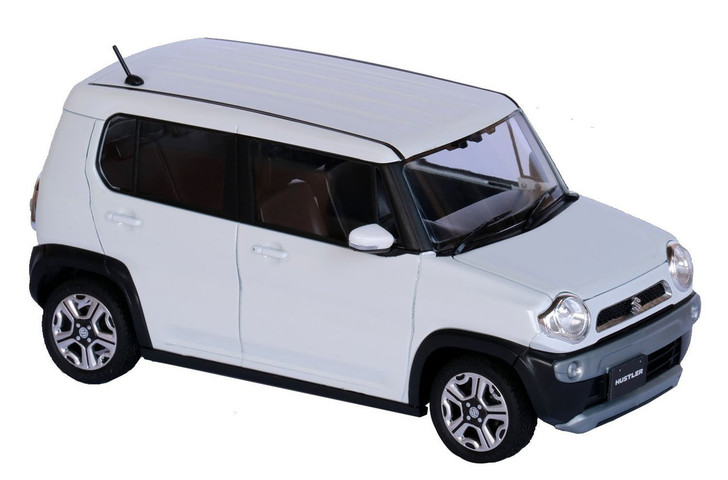 Fujimi 066059 Suzuki Hustler (Pure White Pearl) 1/24 scale pre-painted kit