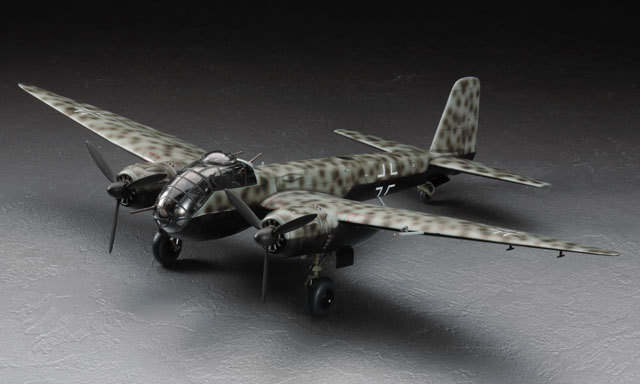 Hasegawa E33 Junkers Ju188A/E LUFTWAFFE BOMBER 1/72 Scale Kit (4967834015630)