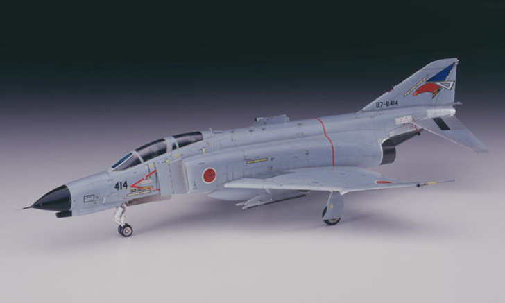 Hasegawa 1/72 F-4EJ Kai Phantom II (J.A.S.D.F. Fighter) Plastic Model