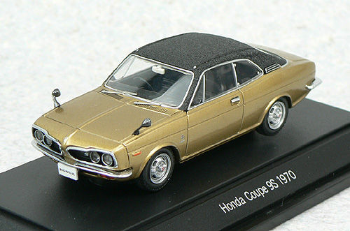 Ebbro 43512 Honda 1300 Coupe 9S 1970 Gold/Black 1/43 Scale (4526175435127)