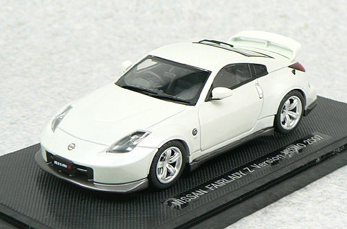 Ebbro 43940 NISSAN FAIRLADY Z NISMO 2007 White 1/43 Scale (4526175439408)
