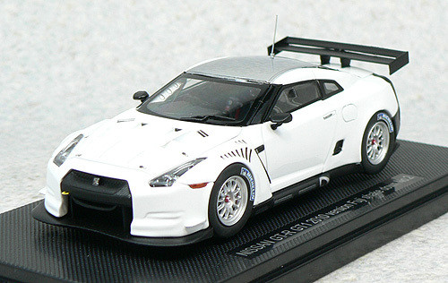 Ebbro 44318 Nissan GT-R GT1 2010Version Fuji Shakedown No.2 (White) 1/43 Scale (4526175443184)