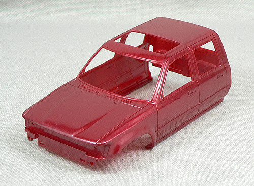 Aoshima 31629 Toyota Hilux Double Cab Lowrider (Pick Up Truck) 1/24 Scale Kit (4905083031629)