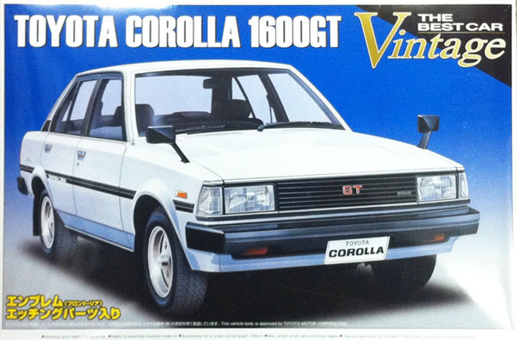 Aoshima 43813 Toyota Corolla 1600GT 1982 1/24 Scale Kit (4905083043813)