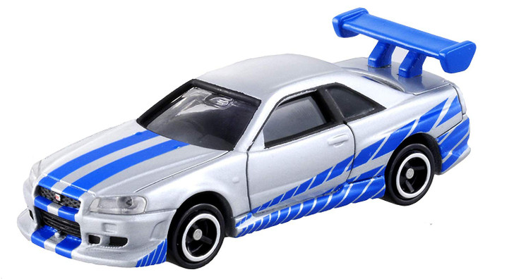 takara tomy nissan gtr