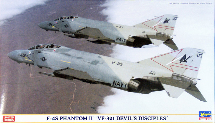 Hasegawa 02023 F-4S Phantom II VF-301 Devil's Disciples 1/72 Scale Kit (4967834020238)