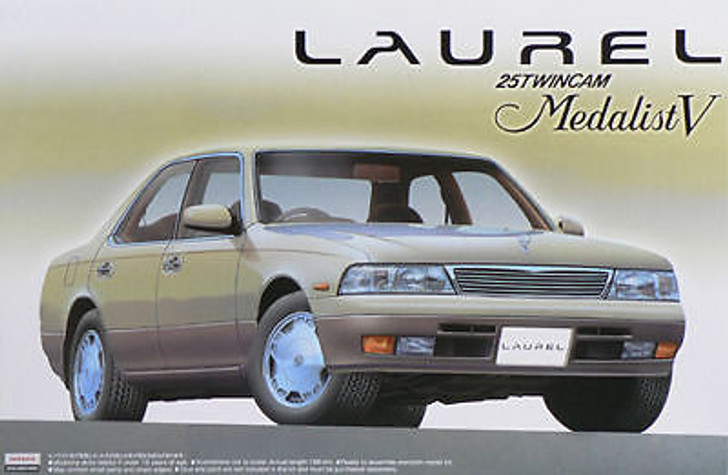 Aoshima 44131 Nissan Laurel C34 Medalist V 1/24 Scale Kit