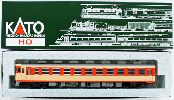 Kato 1-605 Passenger Car KIHA 65 (HO scale)