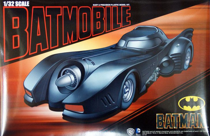 Aoshima 06962 Batman Batmobile 1/32 Scale plastic model Kit