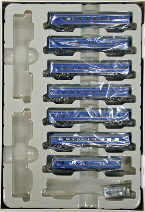 Rokuhan T010-1 Z Scale JR Series 24 Type 25 Passenger Car 'Elm' 7 Cars Set NZA