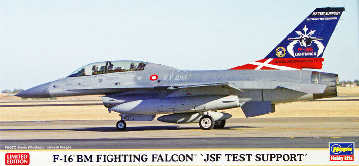 Hasegawa 02095 F-16 BM Fighting Falcon JSF Test Support 1/72 Scale Kit (4967834020955)