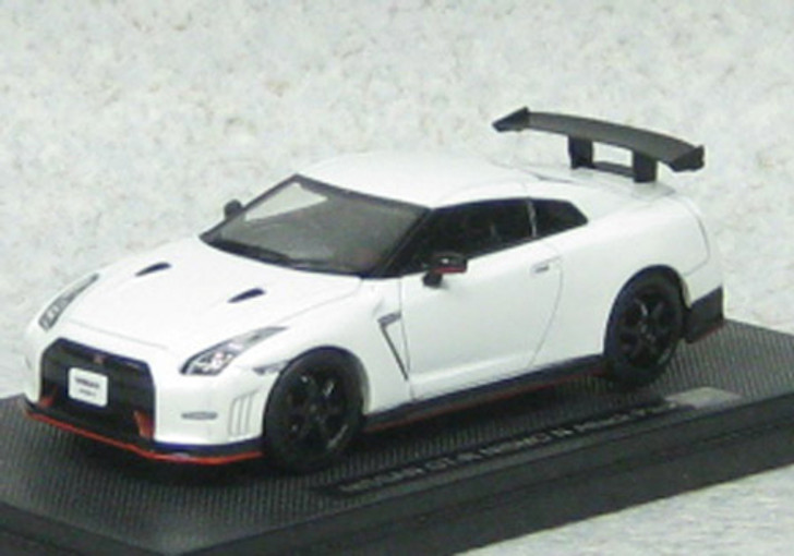 Ebbro 45162 Nissan GT-R NISMO N Attack (Brilliant White Pearl) 1/43 Scale