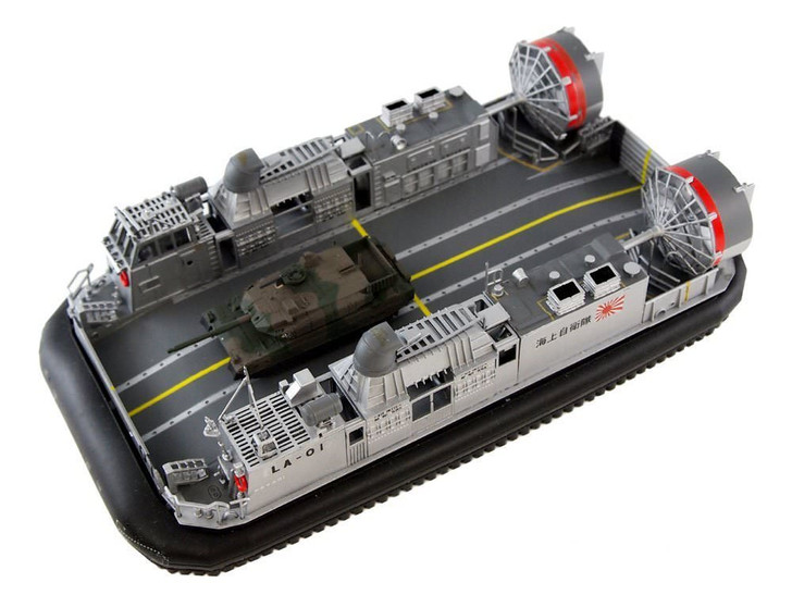 Pit-Road D03 JMSDF Air-cushion Landing Craft LCAC + Tank Type 10 1/144 Scale Kit (4986470016832)