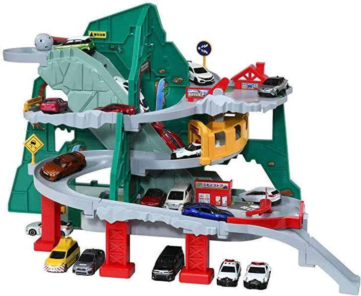 Tomica World Go Through Tunnel ! Mountain Climbing Drive